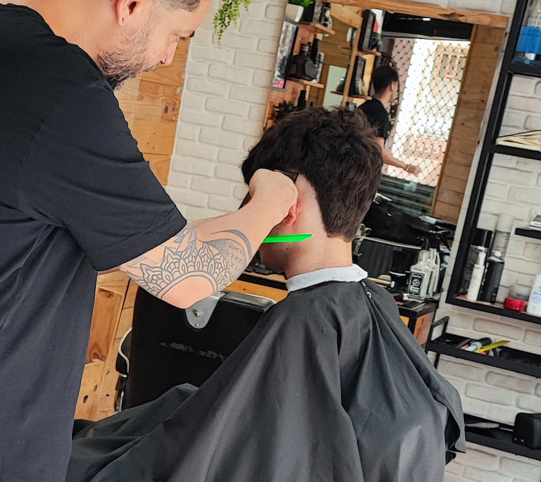 Servicios de barbería Barba Negra - Corte de caballero